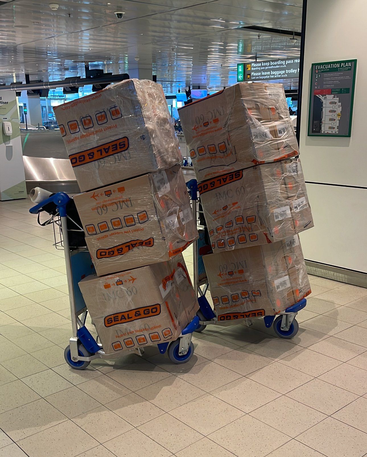 courier job large